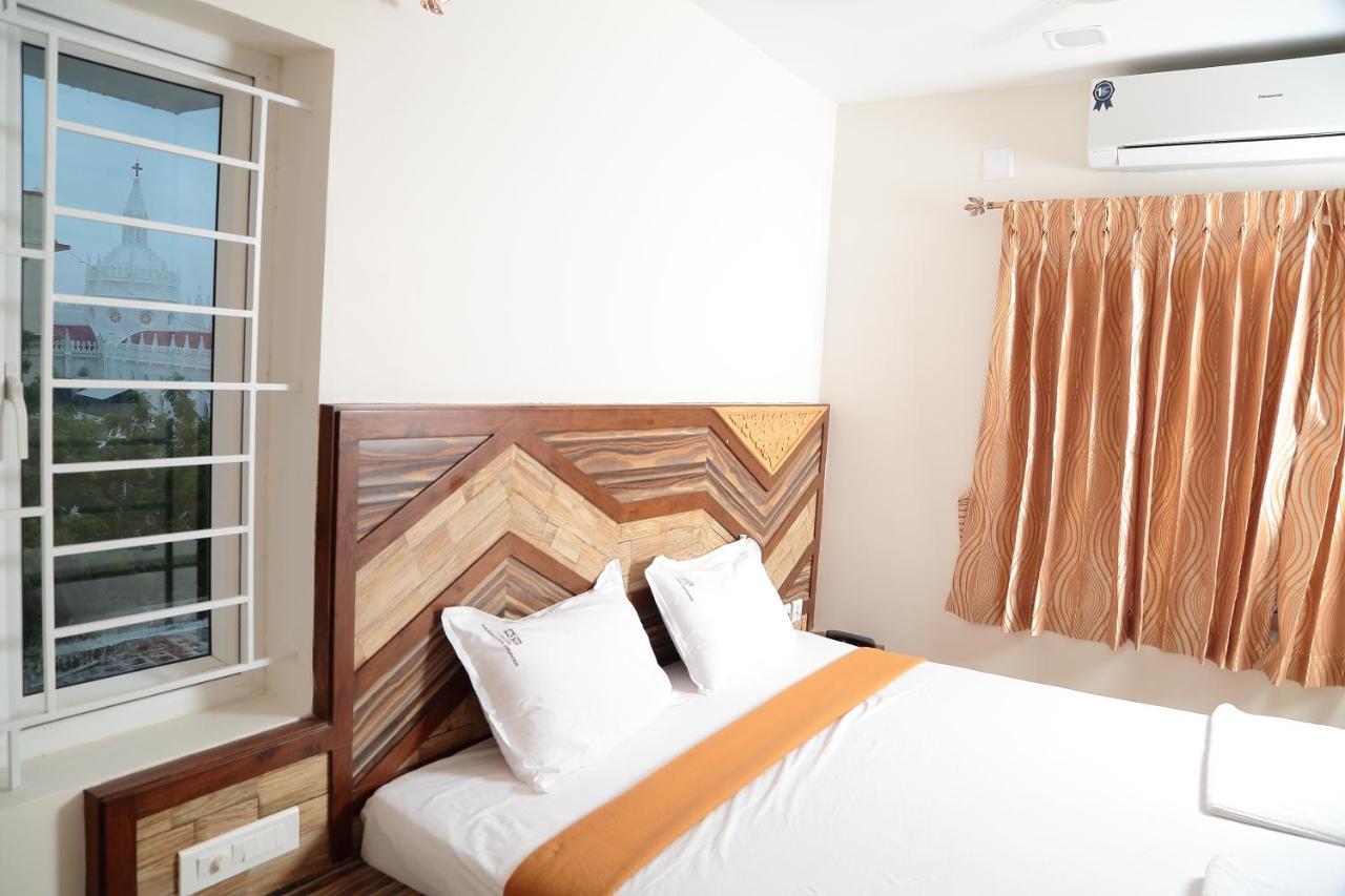 Annai In Saravana Bhavan Fine Stay And Restaurant Velankanni Ngoại thất bức ảnh