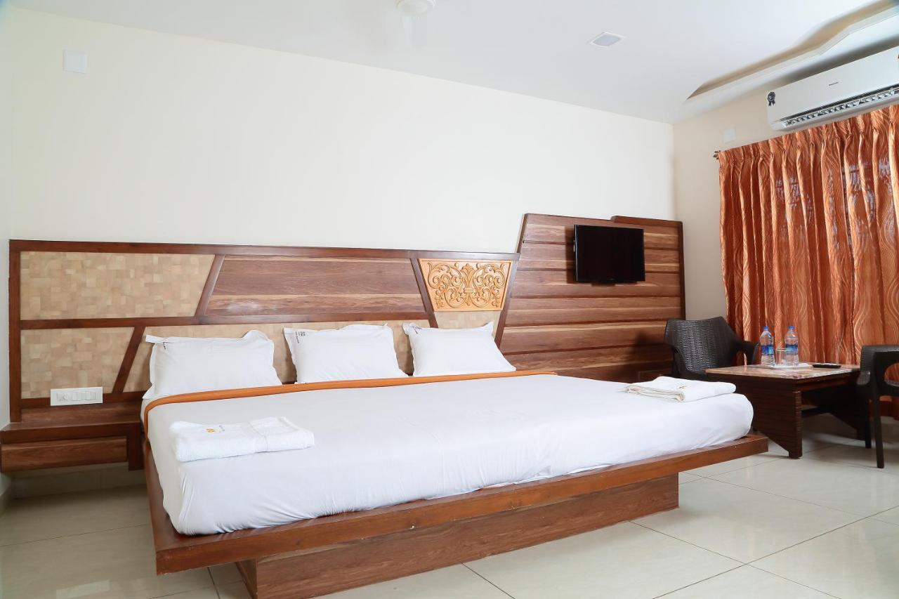 Annai In Saravana Bhavan Fine Stay And Restaurant Velankanni Ngoại thất bức ảnh