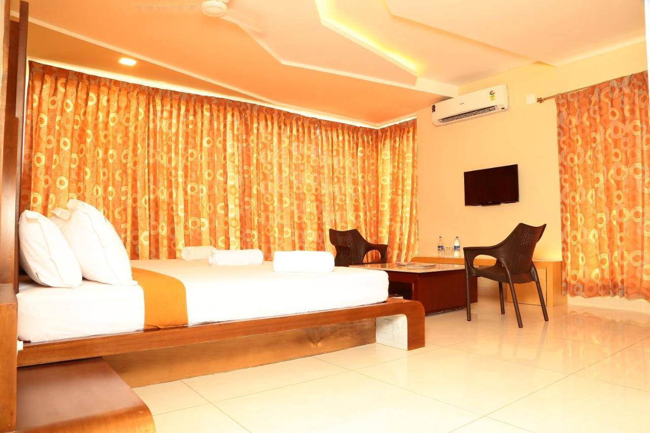 Annai In Saravana Bhavan Fine Stay And Restaurant Velankanni Ngoại thất bức ảnh